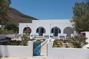 Seaview beautiful house with 2 bedrooms in Molos Paros Greece