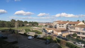 Sol-y-Days Drakkar, Appartement familial 2 chambres avec parking, proche centre-ville et à 300m de la plage