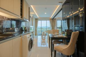 Sea View Panora Surin by Holy Cow, 1-BR