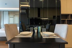 Sea View Panora Surin by Holy Cow, 1-BR