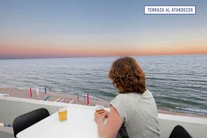 Apartamento con vistas al mar primera linea playa Matalascañas