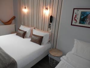 Hotels Hotel La Caravelle : photos des chambres