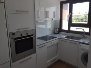 Modern 2 bedroom Beach Apartment