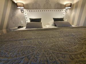 Hotels Le Trophee By M Hotel Spa : photos des chambres