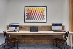 Holiday Inn Express Hotel & Suites Fort Lauderdale AirportCruise Port by IHG