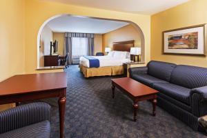 King Room room in Holiday Inn Express Hotel & Suites Corpus Christi Northwest an IHG Hotel