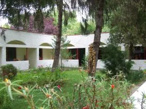 鲁山德拉旅馆 - 多亚马伊