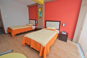 Plaza Sur Hotel & Suites