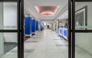 Holiday Inn Express Hotel & Suites Eugene Downtown - University by IHG