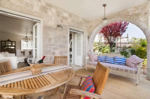 Villa Arte by Olive Villa Rentals Spetses Greece