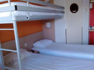 Hotels Premiere Classe Belfort : Chambre Triple