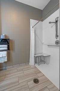 King Room - Mobility Access/Hearing Accessible room in Holiday Inn Express Hotel & Suites Kilgore North an IHG Hotel