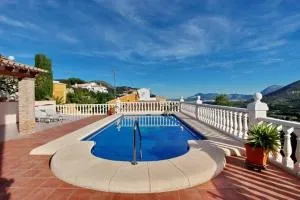 Lovely villa with wonderful views - Forna