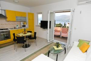 Apartment with Sea View room in Apartments Villa Ana 1