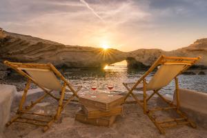 AQUA HOUSE Milos Greece