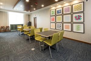 Holiday Inn Express & Suites - Auburn by IHG