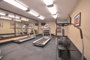 Holiday Inn Express & Suites Fayetteville University of Arkansas Area by IHG
