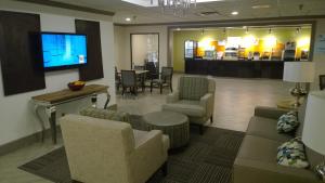 Holiday Inn Express & Suites Fayetteville University of Arkansas Area by IHG