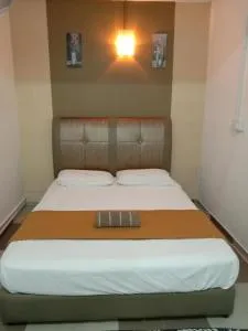 Ulfah Mersing - Kampung Mawar