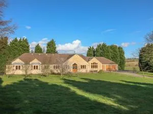 Manor House - Staveley