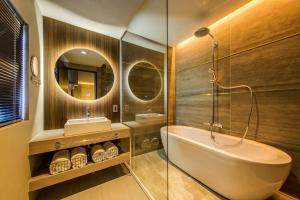 ビル泊 -Birupaku Decentralized Hotel-