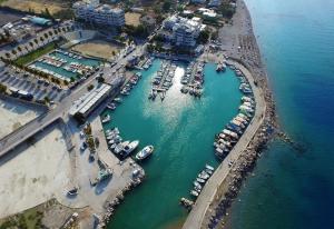 Marina View Sea Front Apartment Korinthia Greece
