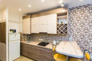 2 Kn. Romana Apartment