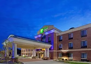 Holiday Inn Express Hotel & Suites Chesterfield - Selfridge Area by IHG - Macomb