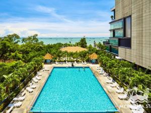 Oceanfront by View Talay 6