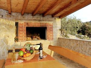 Holiday house Tender near Trogir, jacuzzi