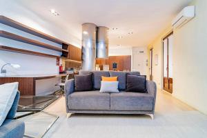 Luxury Apartment in La Latina by Batuecas