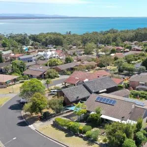 JUST-4-YOU! amazing sea views, WIFI, fully air-conditioned, king bed - 文森提亚