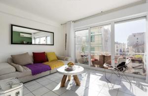 CANNES Festival Films Center, with 2 bedrooms and balcony