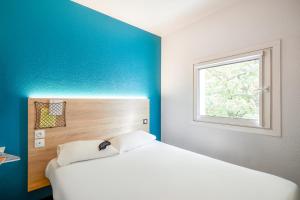 Hotels hotelF1 Angouleme : photos des chambres