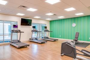 Holiday Inn Express & Suites Russellville by IHG