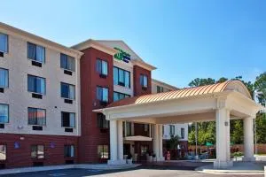 Holiday Inn Express Hotel & Suites Biloxi- Ocean Springs by IHG - Latimer