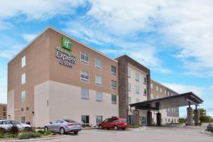 Holiday Inn Express & Suites - Marshalltown by IHG
