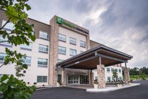 Holiday Inn Express & Suites Kingston-Ulster by IHG