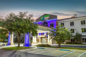 Holiday Inn Express Silver Springs - Ocala by IHG