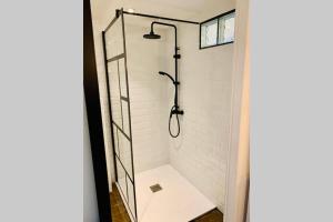 Studio centre de Hyeres pour 4 personnes piscine et tennis