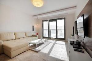 Dom & House – Old Town Waterlane