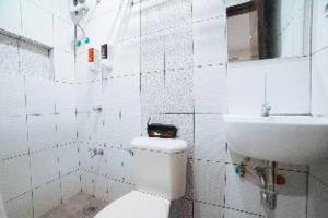 RedDoorz at Travelers Inn Bajada Davao