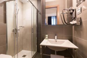 Hotels Hotel Nice Azur Riviera : photos des chambres