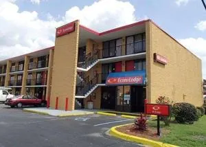 Econo Lodge - 岩石丘