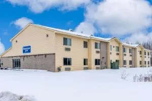 速8米拉卡酒店 - Cambridge