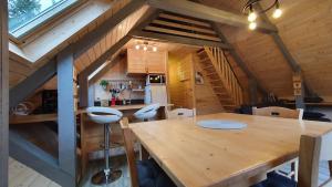 Chalets Le Frenola : photos des chambres