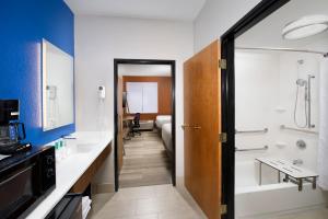King Studio Suite with Mobility Accessible Tub - Non-Smoking room in Holiday Inn Express & Suites San Antonio - Downtown Market Area an IHG Hotel