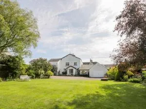 The White House - High Newton