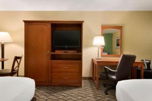 Queen Room with Two Queen Beds - Non-Smoking room in Holiday Inn & Suites Duluth-Downtown an IHG Hotel