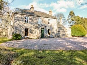 Inverallan House